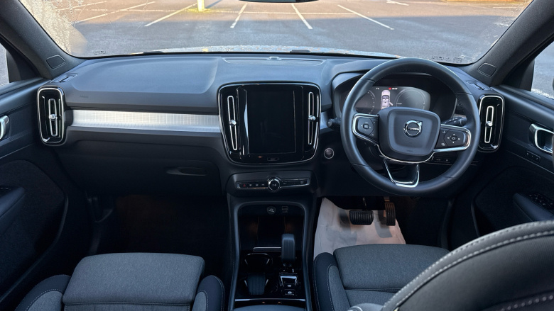 Volvo Xc40 1.5 T4 Recharge PHEV Plus Dark 5dr Auto Estate